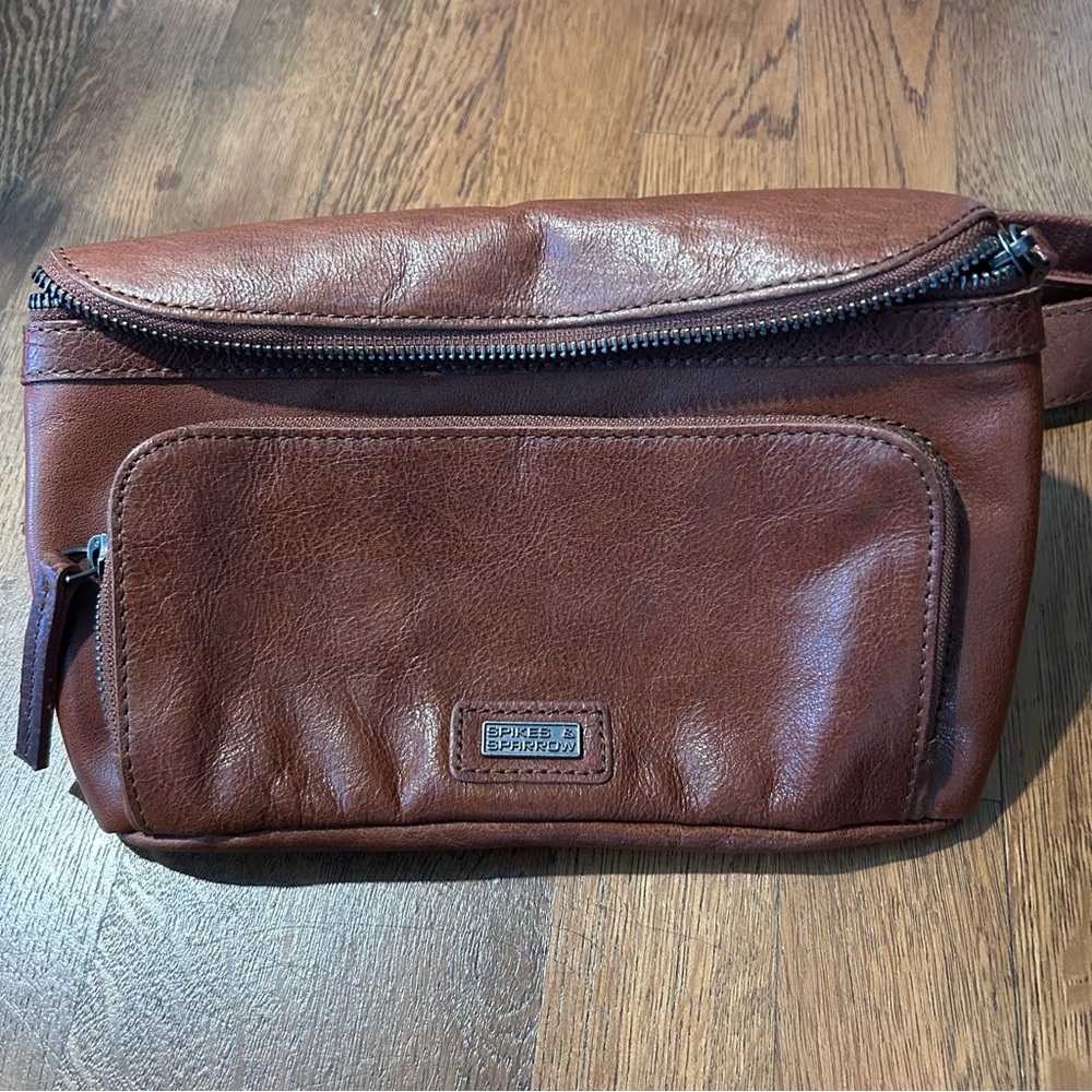 Spikes and Sparrow Chestnut Brown Leather Adjustable Belt Bag